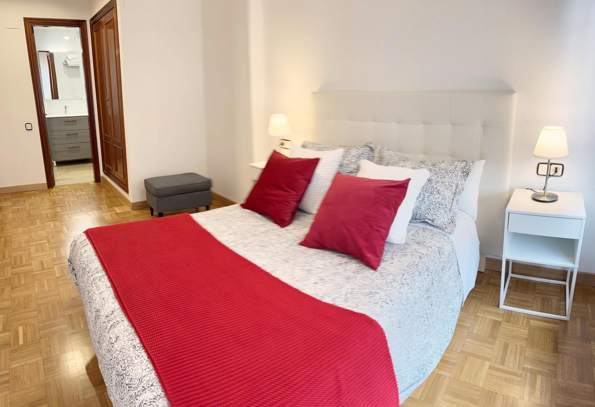 Apartamento Europa Centric Parking Gratis Oviedo Exterior foto